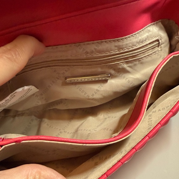 Steve Madden Hot Pink Quilted Crossbody Bag - Picture 4 of 7